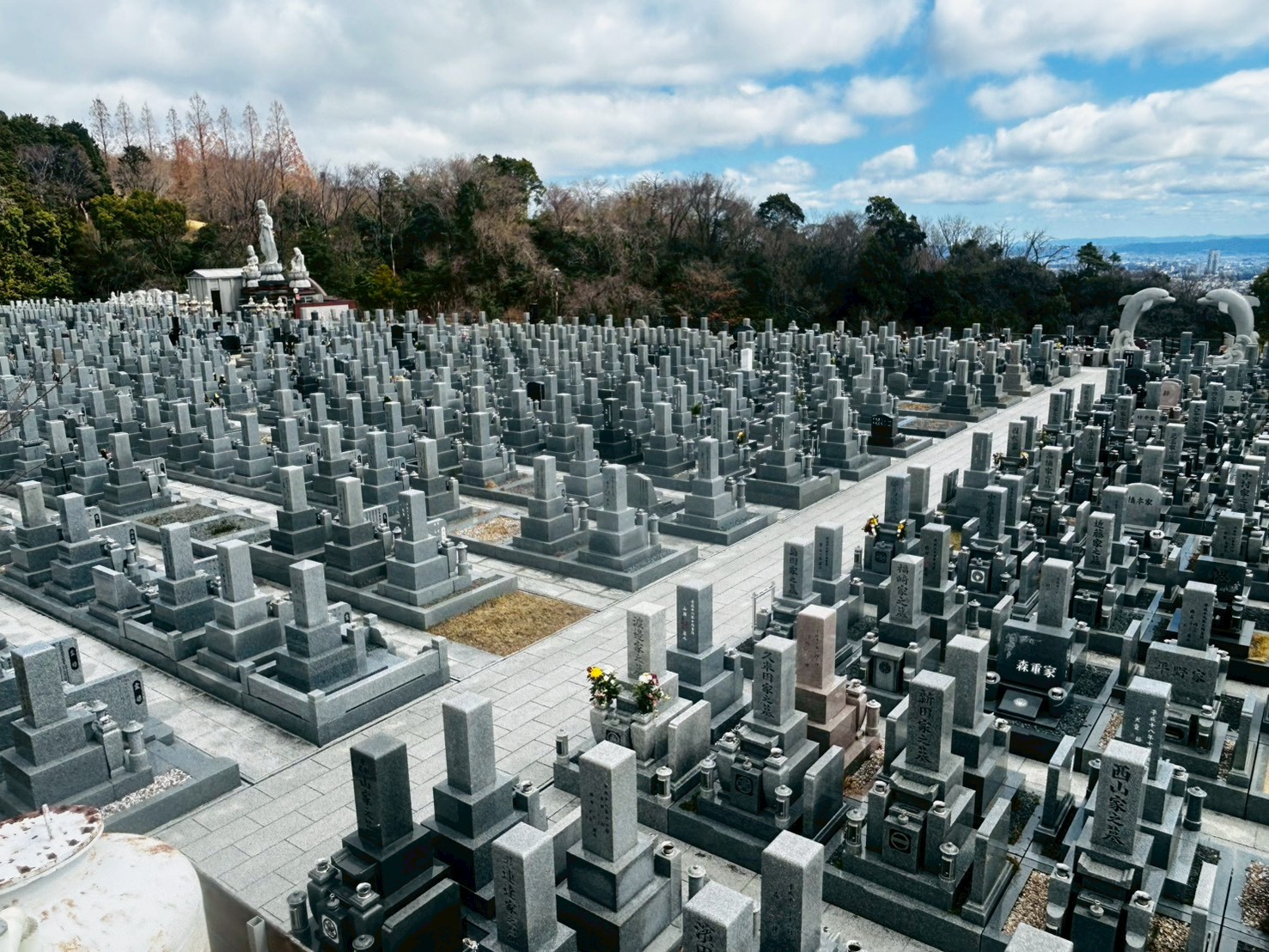 五月山公園墓地の一般墓所（和型・洋型）